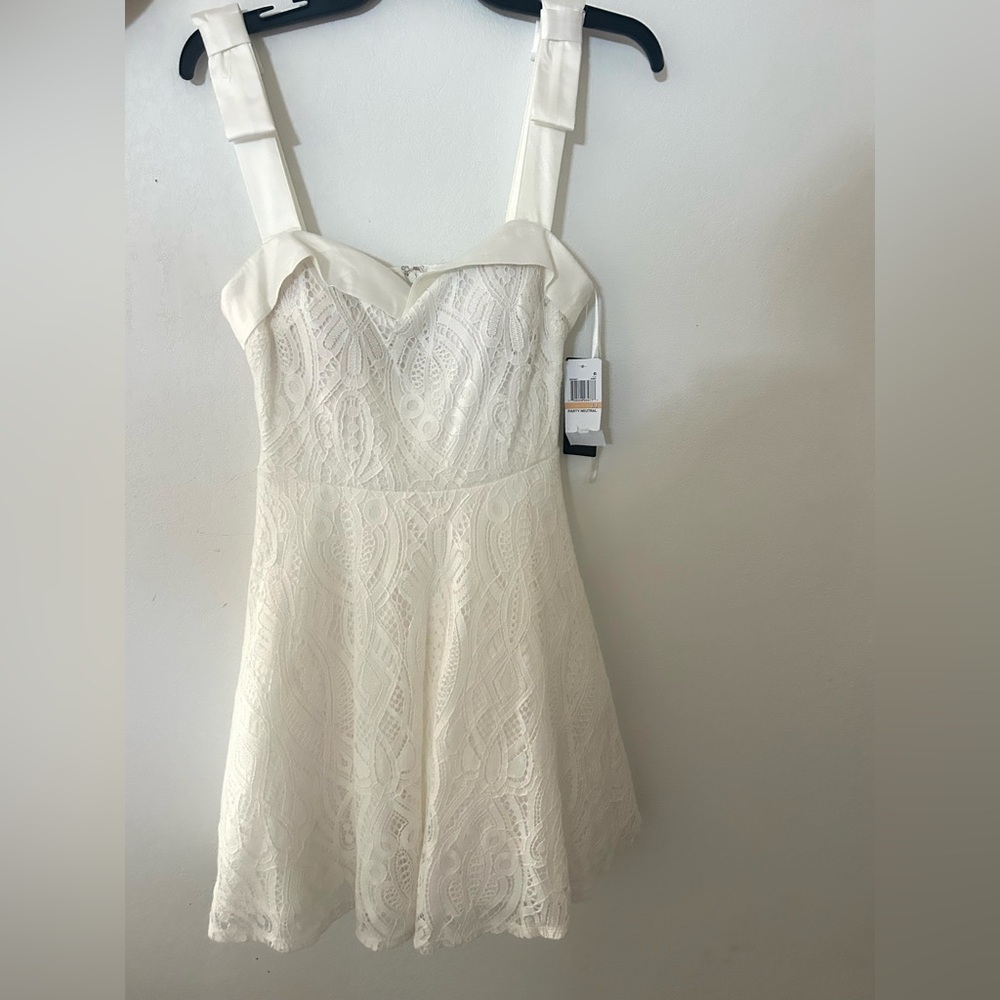 Macy's White elegant lace Bow dress
